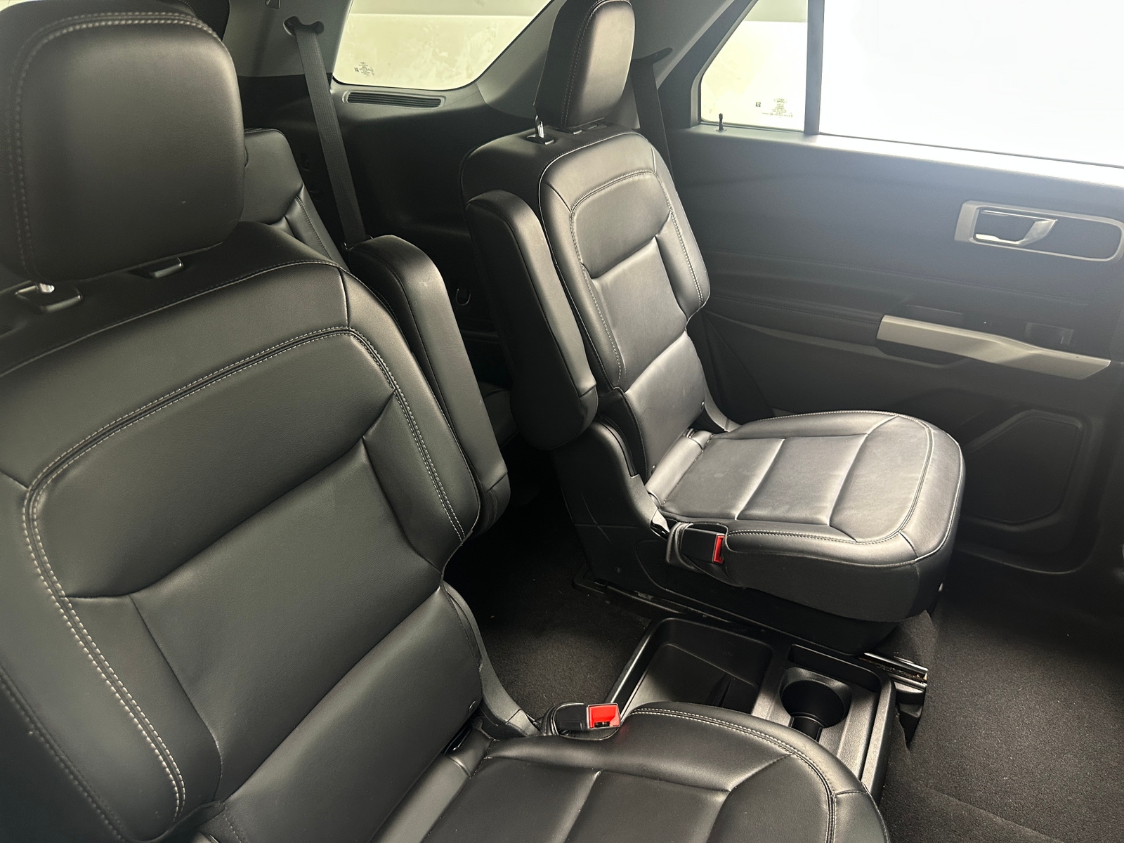 Thumbnail: 2021 Ford Explorer - 5