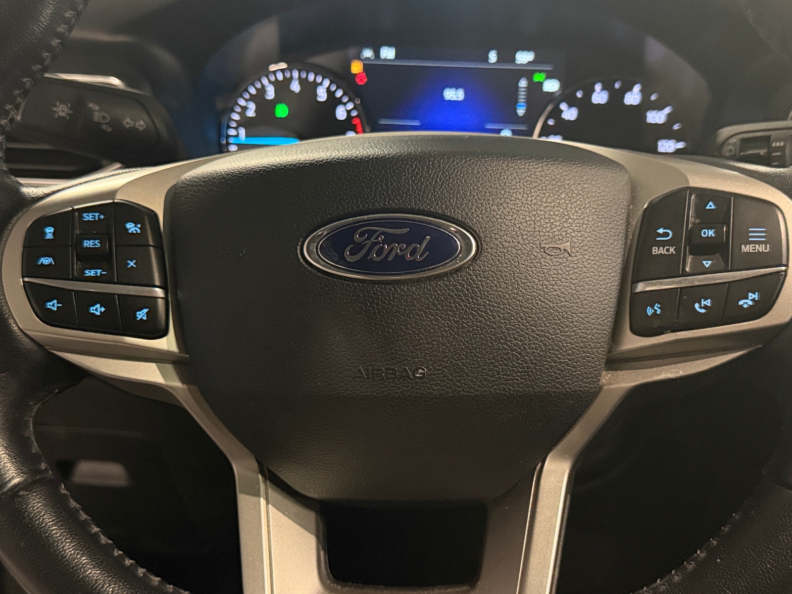 Thumbnail: 2021 Ford Explorer - 4