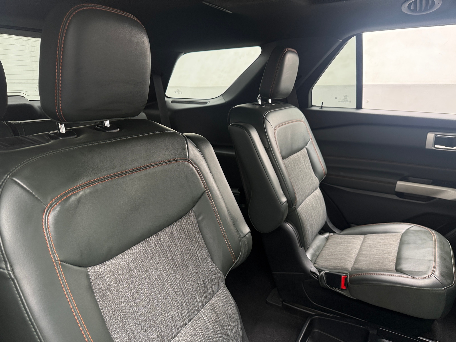 Thumbnail: 2021 Ford Explorer - 5