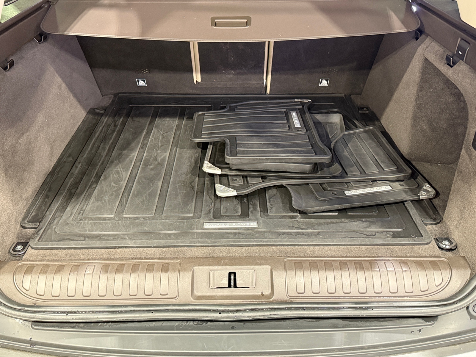 Thumbnail: 2020 Land Rover Range Rover Sport - 7