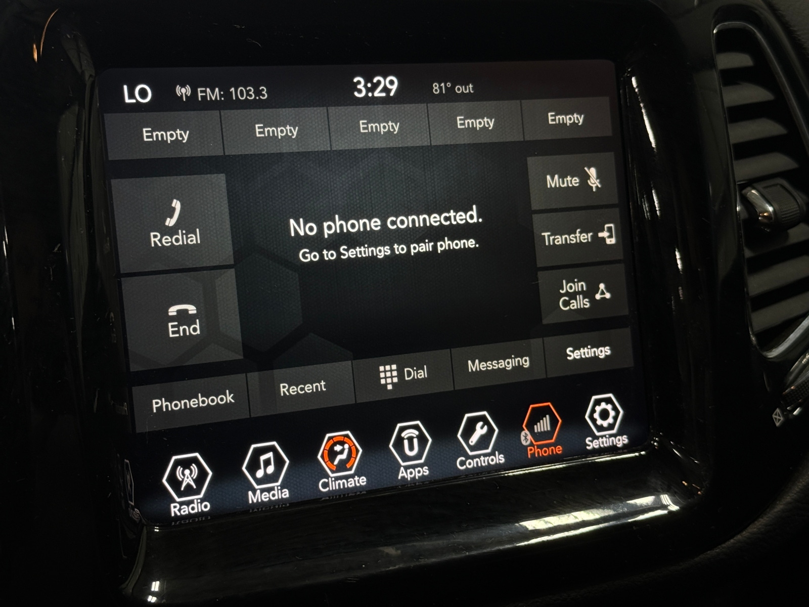 Thumbnail: 2018 Jeep Compass - 3