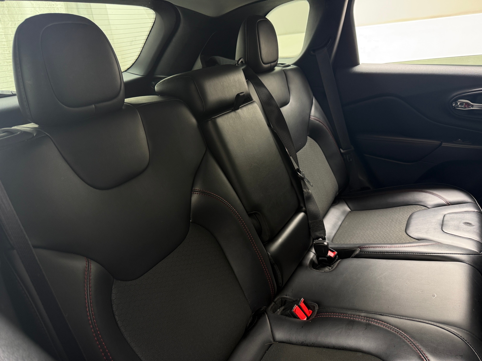 Thumbnail: 2021 Jeep Cherokee - 6