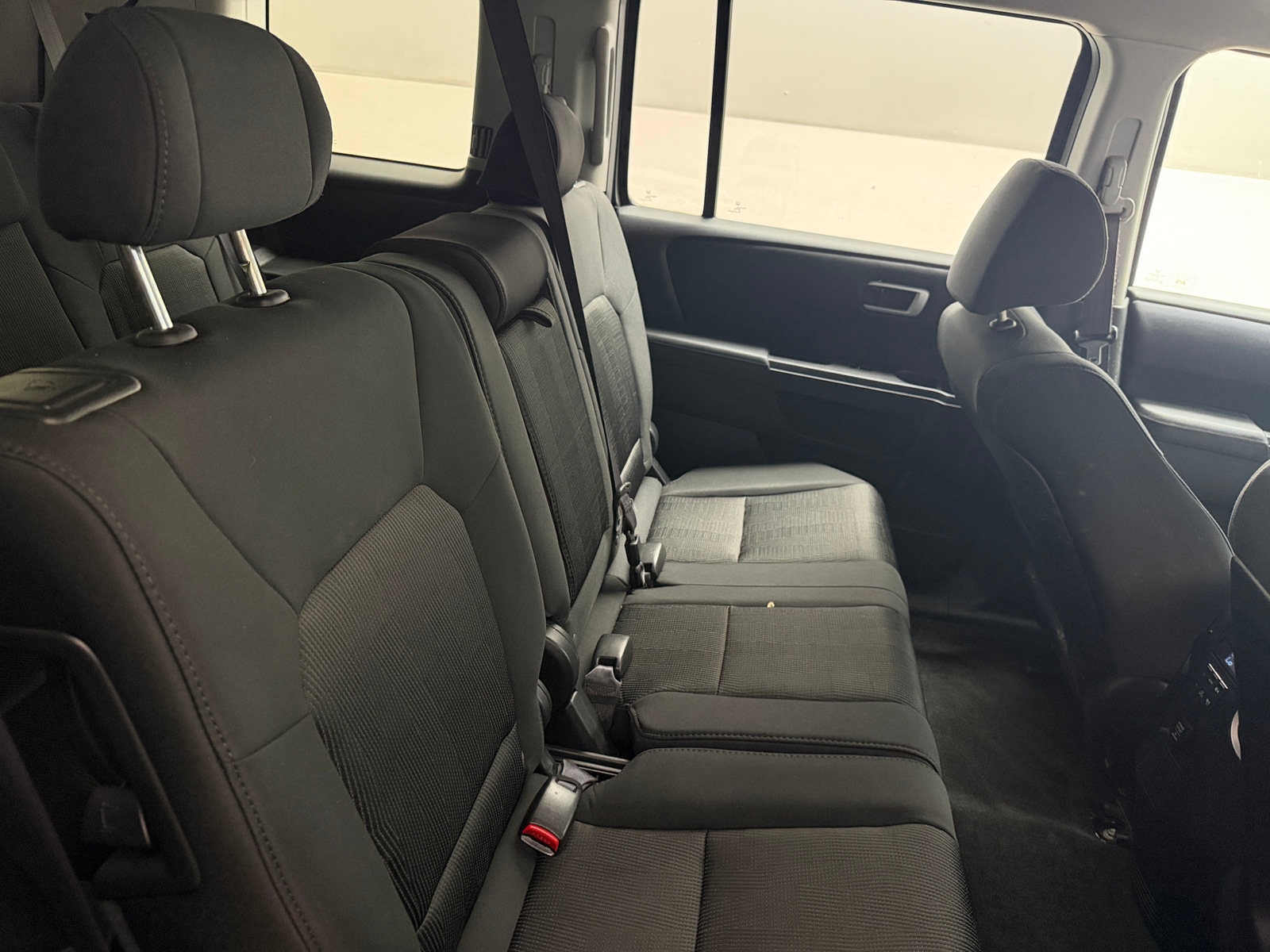 Thumbnail: 2011 Honda Pilot - 6