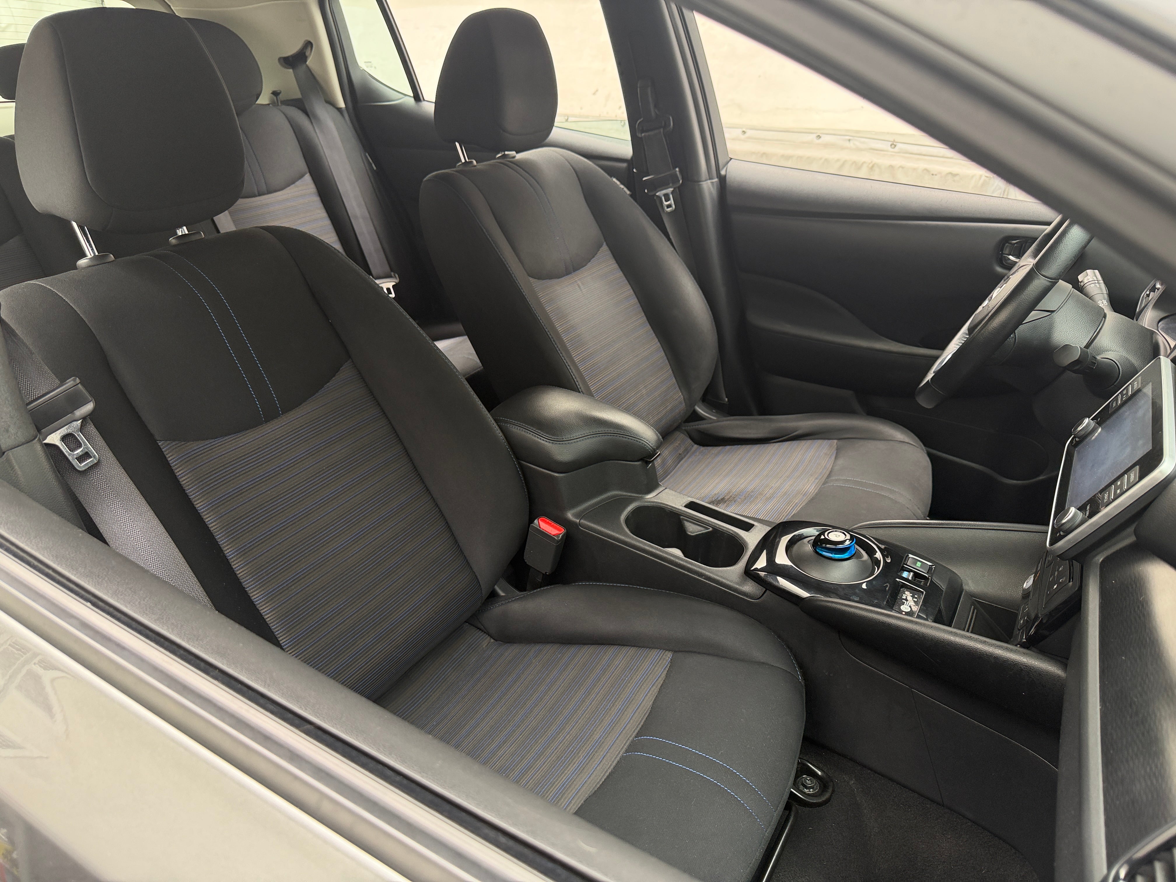 2022 Nissan LEAF