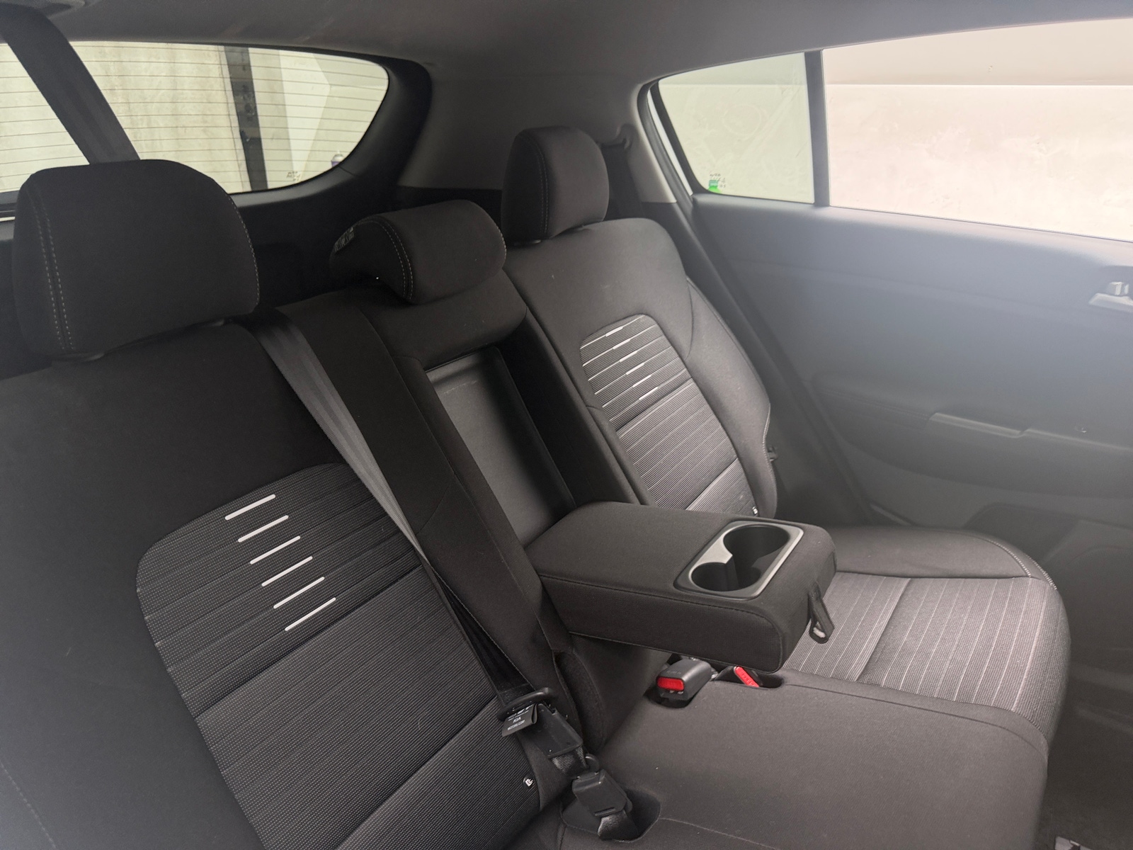 Thumbnail: 2022 Kia Sportage - 6
