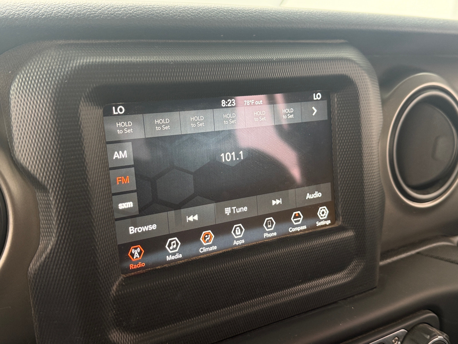 Thumbnail: 2020 Jeep Gladiator - 4
