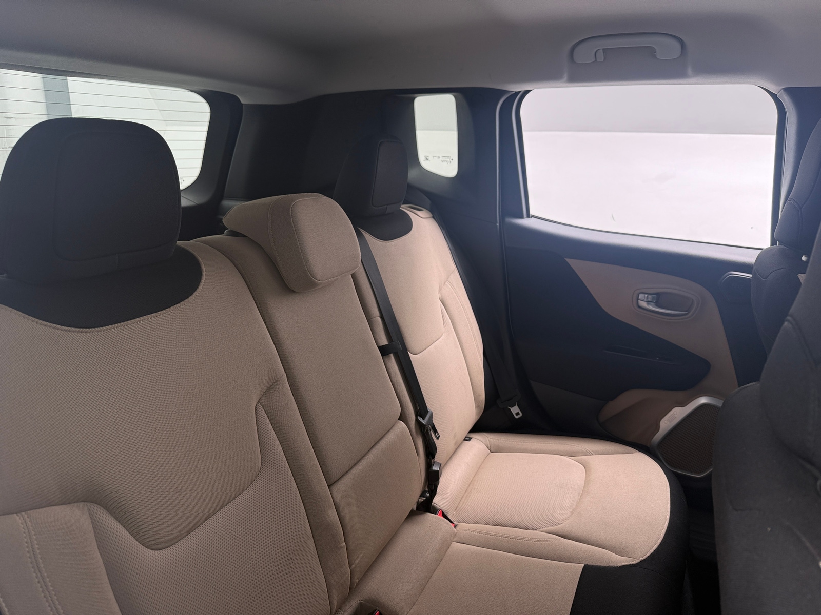 Thumbnail: 2015 Jeep Renegade - 6