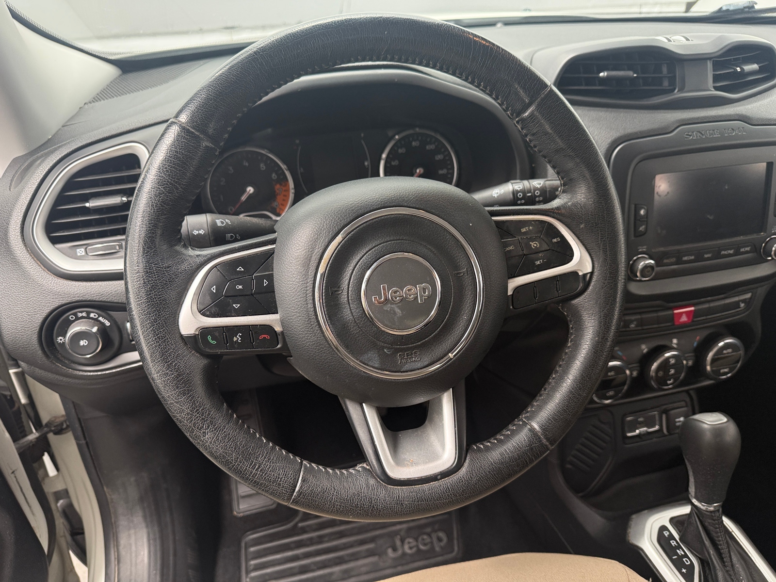 Thumbnail: 2015 Jeep Renegade - 5