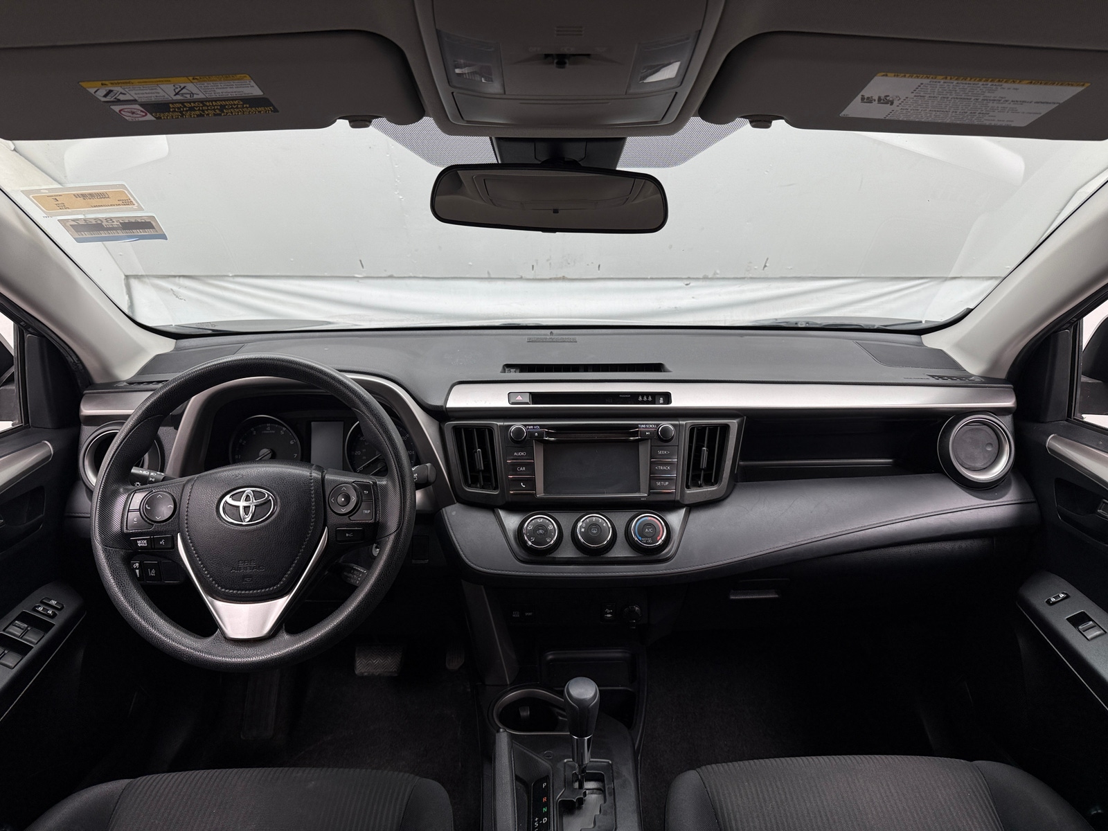 Thumbnail: 2018 Toyota RAV4 - 3