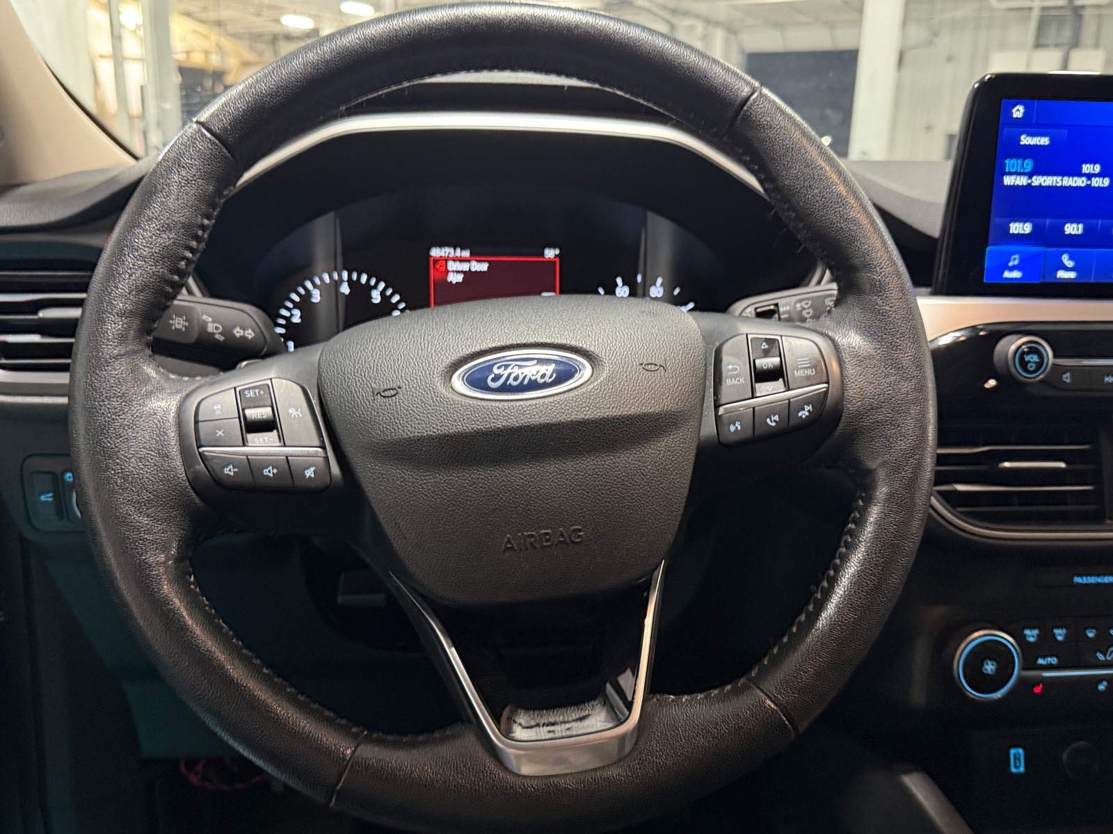 Thumbnail: 2020 Ford Escape - 4