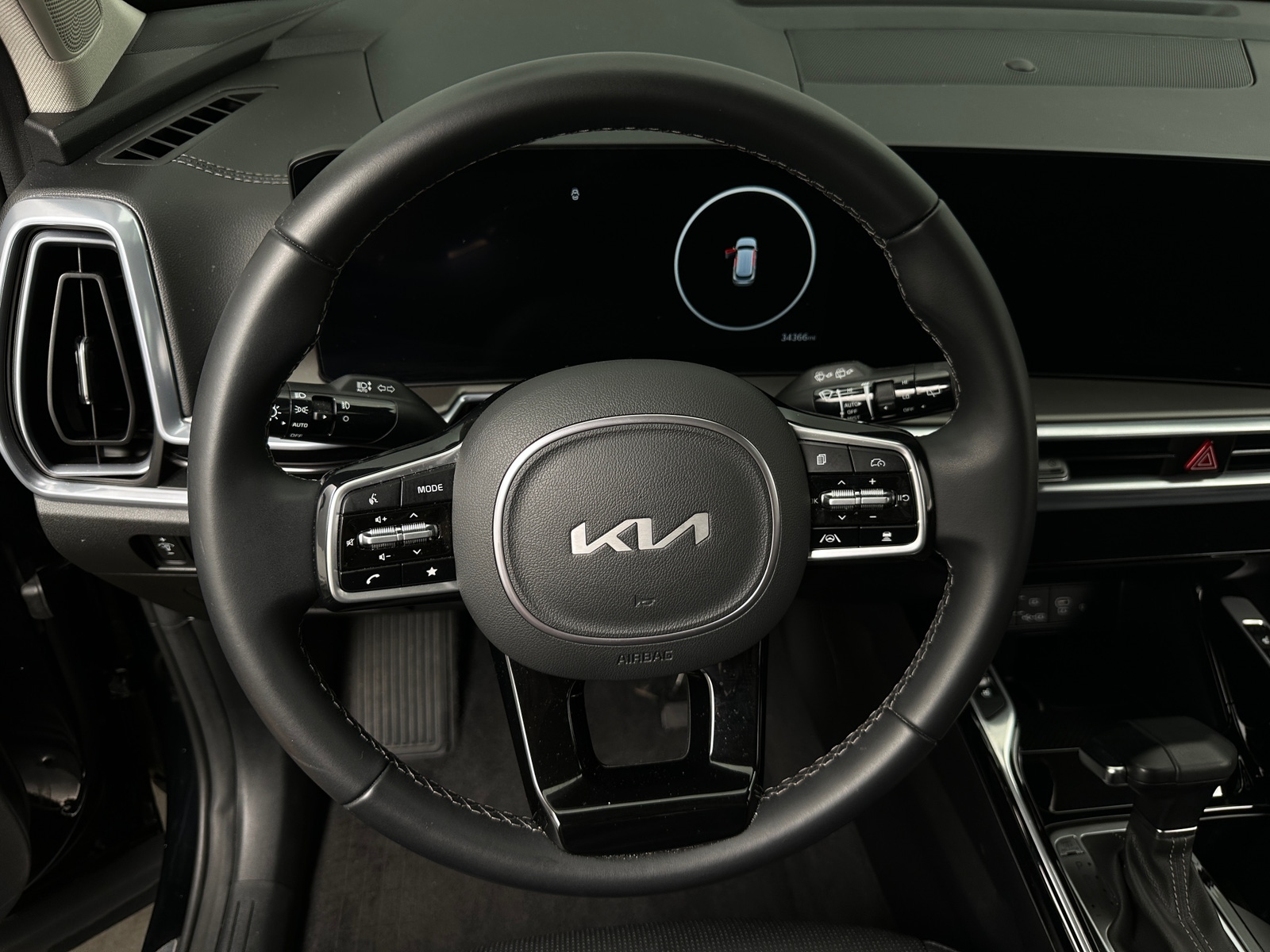 Thumbnail: 2025 Kia Sorento - 4