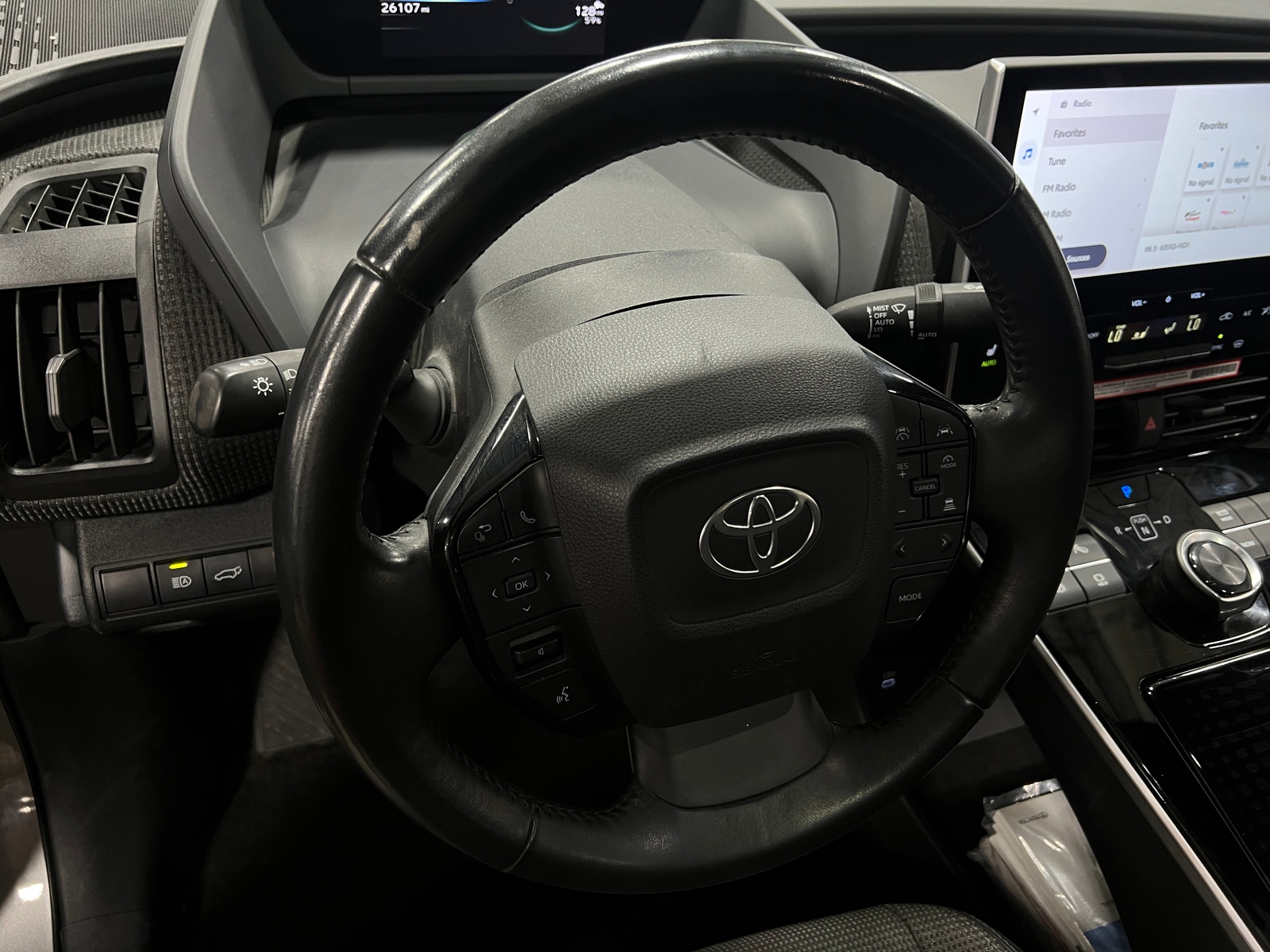 Thumbnail: 2025 Toyota bZ4X - 5