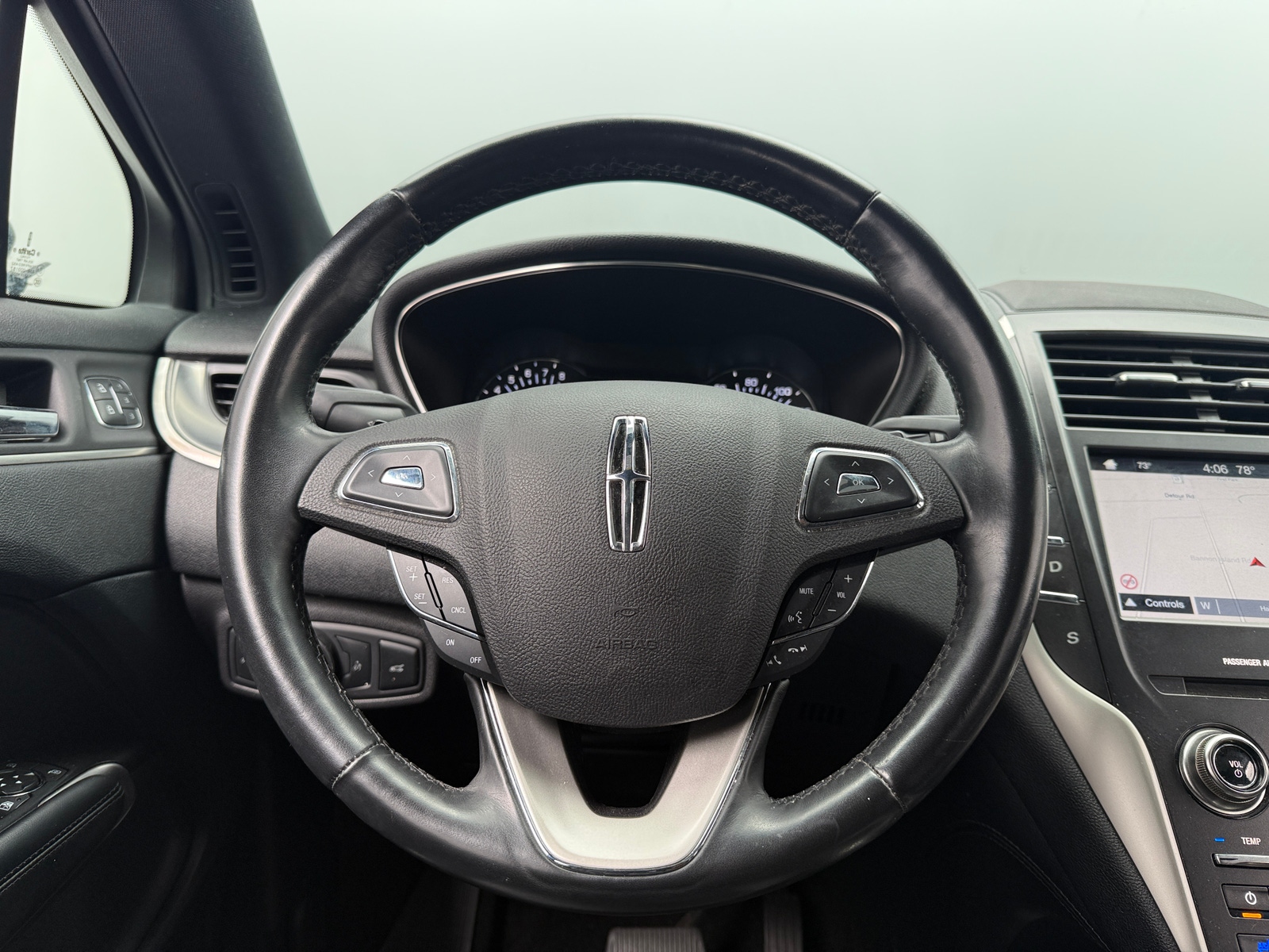 Thumbnail: 2019 Lincoln MKC - 4