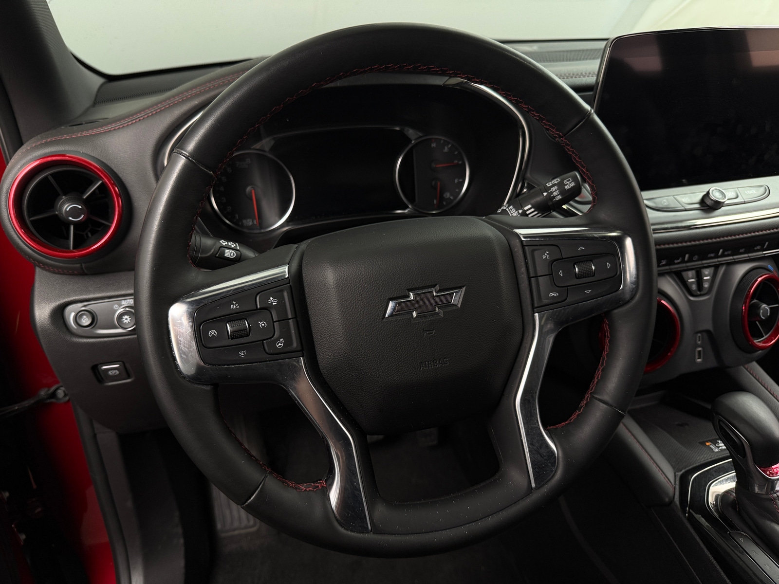 Thumbnail: 2025 Chevrolet Blazer - 4