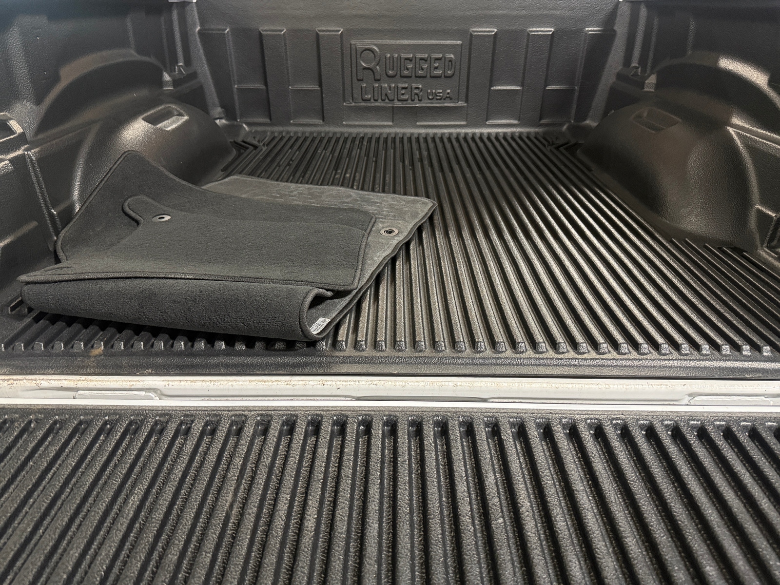 Thumbnail: 2026 RAM 1500 - 6