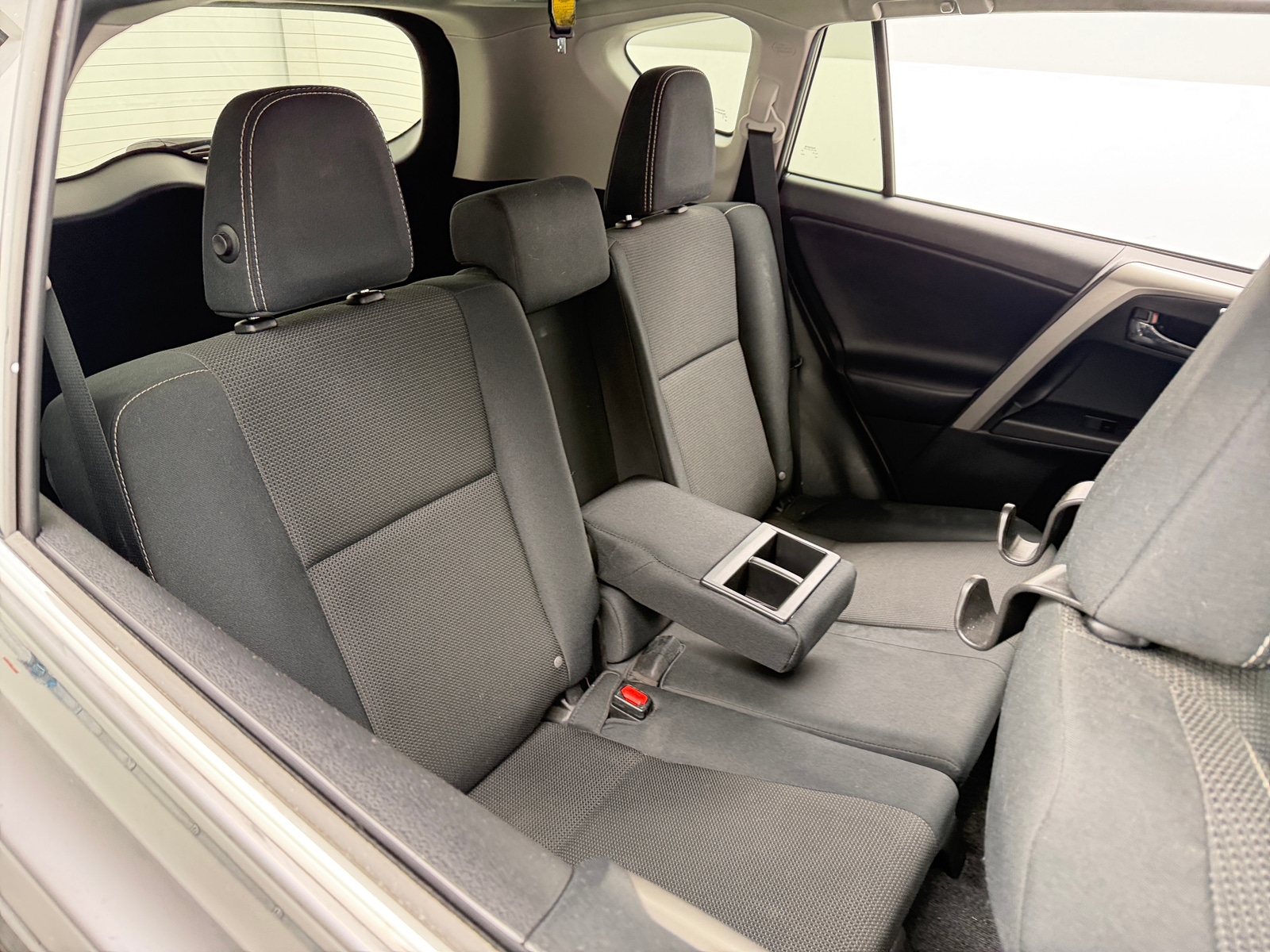 Thumbnail: 2018 Toyota RAV4 - 6