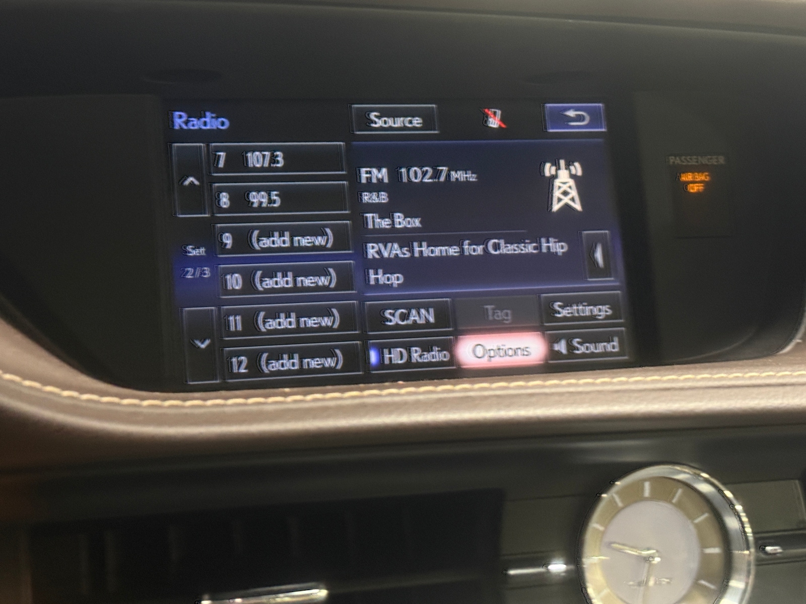 Thumbnail: 2016 Lexus ES - 3