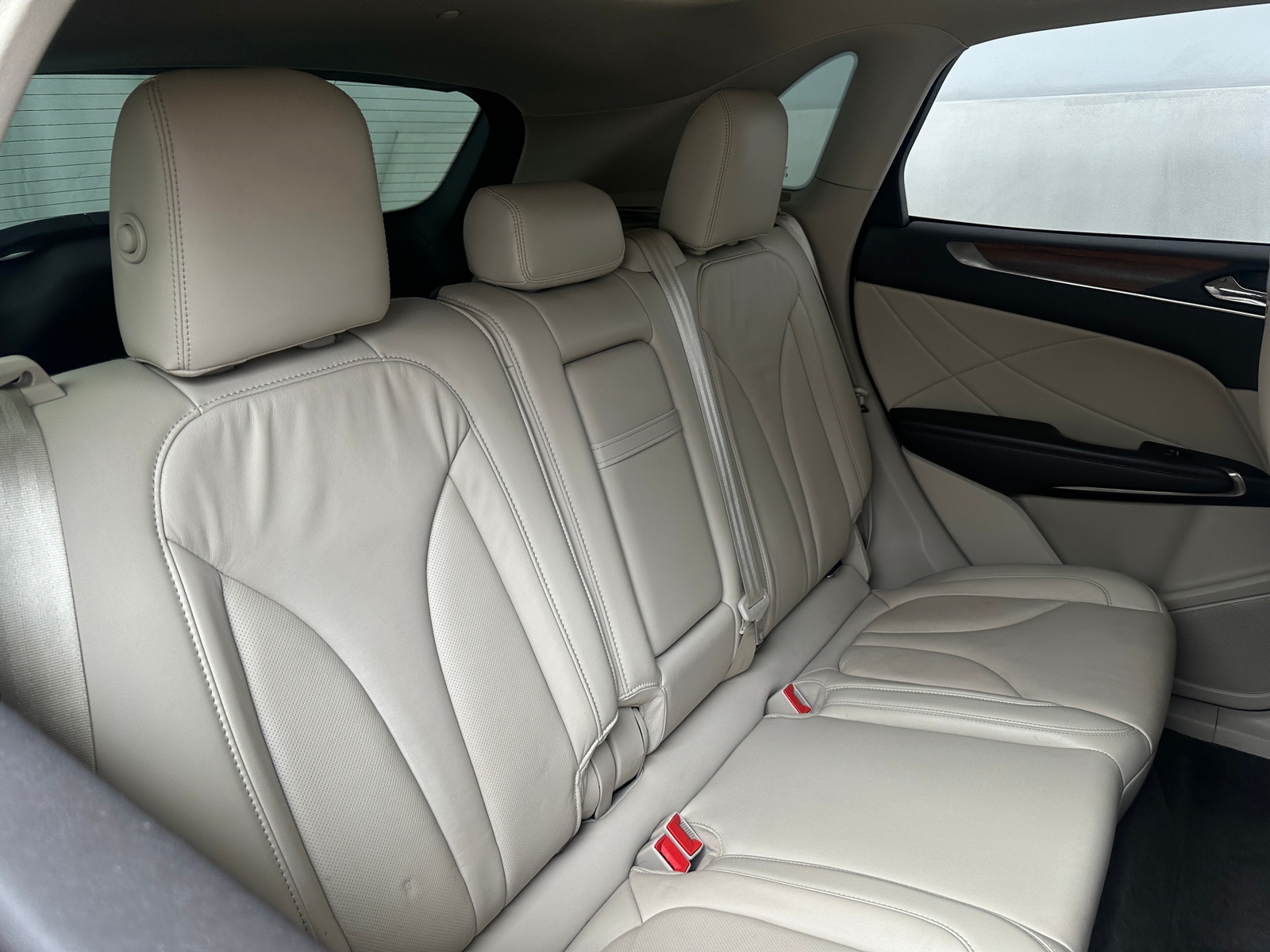 Thumbnail: 2017 Lincoln MKC - 5