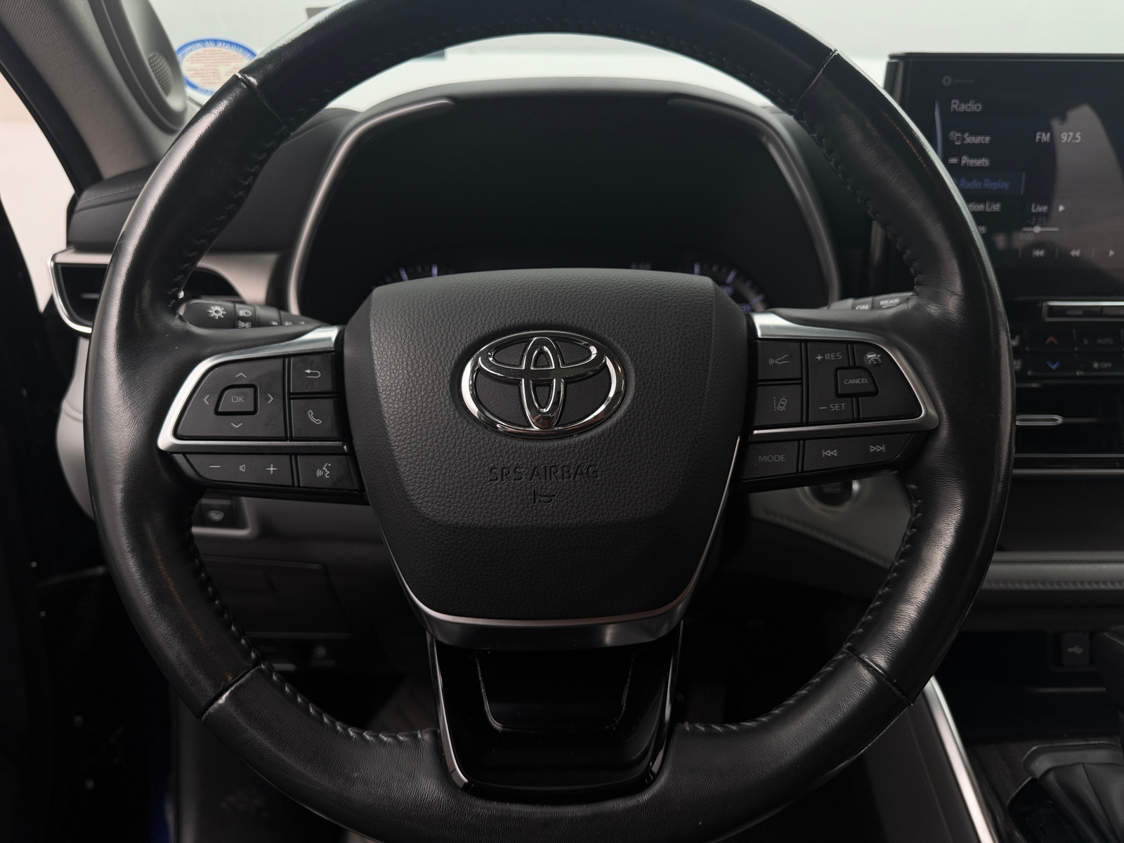 Thumbnail: 2020 Toyota Highlander - 4