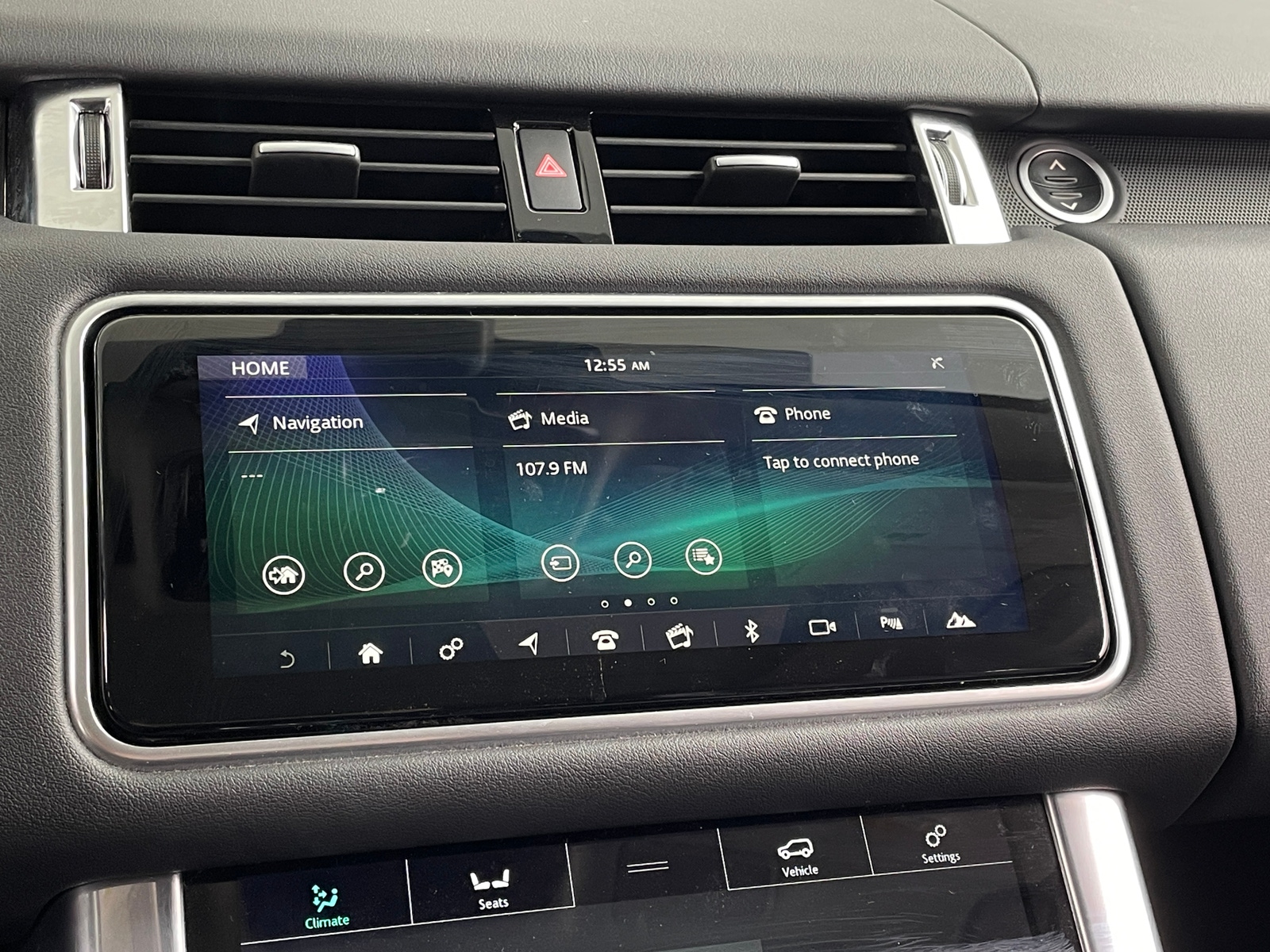 Thumbnail: 2020 Land Rover Range Rover Sport - 4