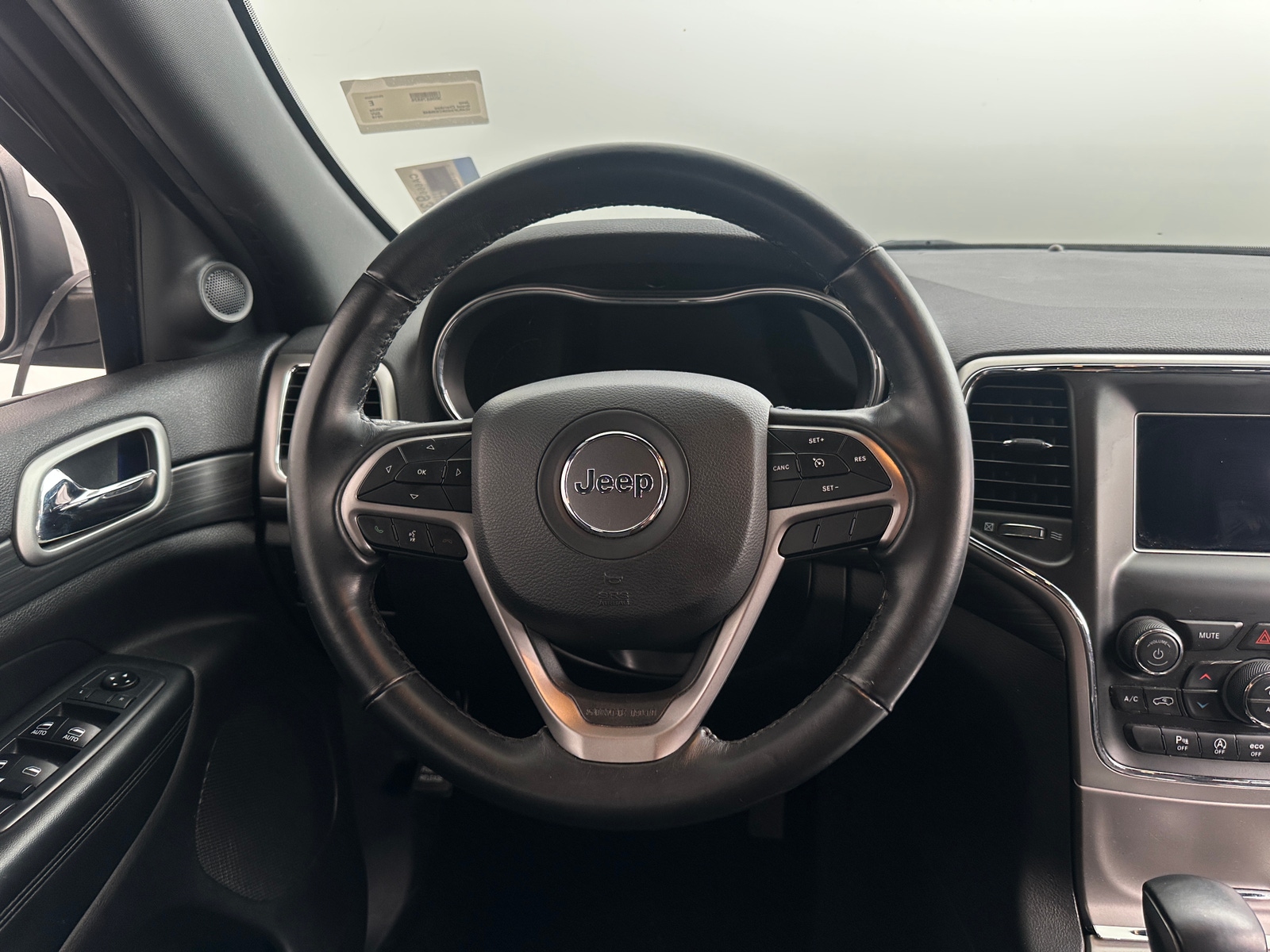 Thumbnail: 2019 Jeep Grand Cherokee - 5