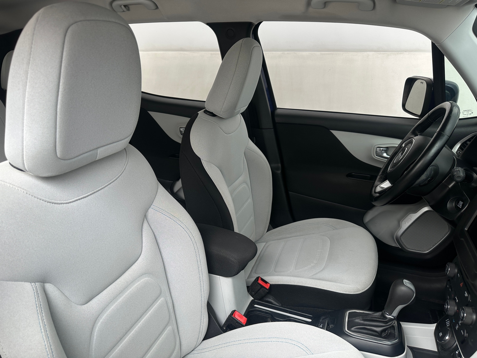 Thumbnail: 2018 Jeep Renegade - 2