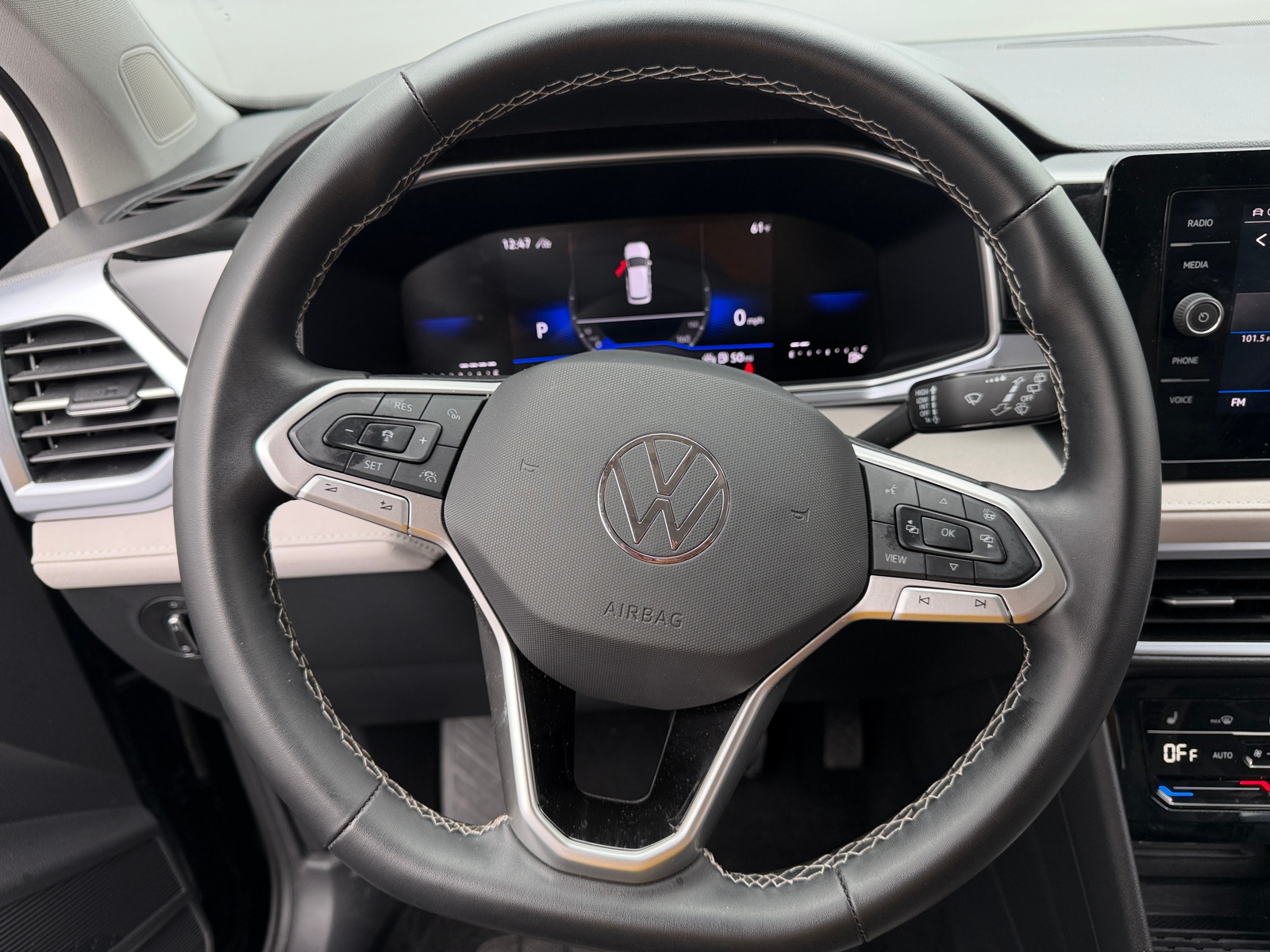 Thumbnail: 2025 Volkswagen Taos - 5