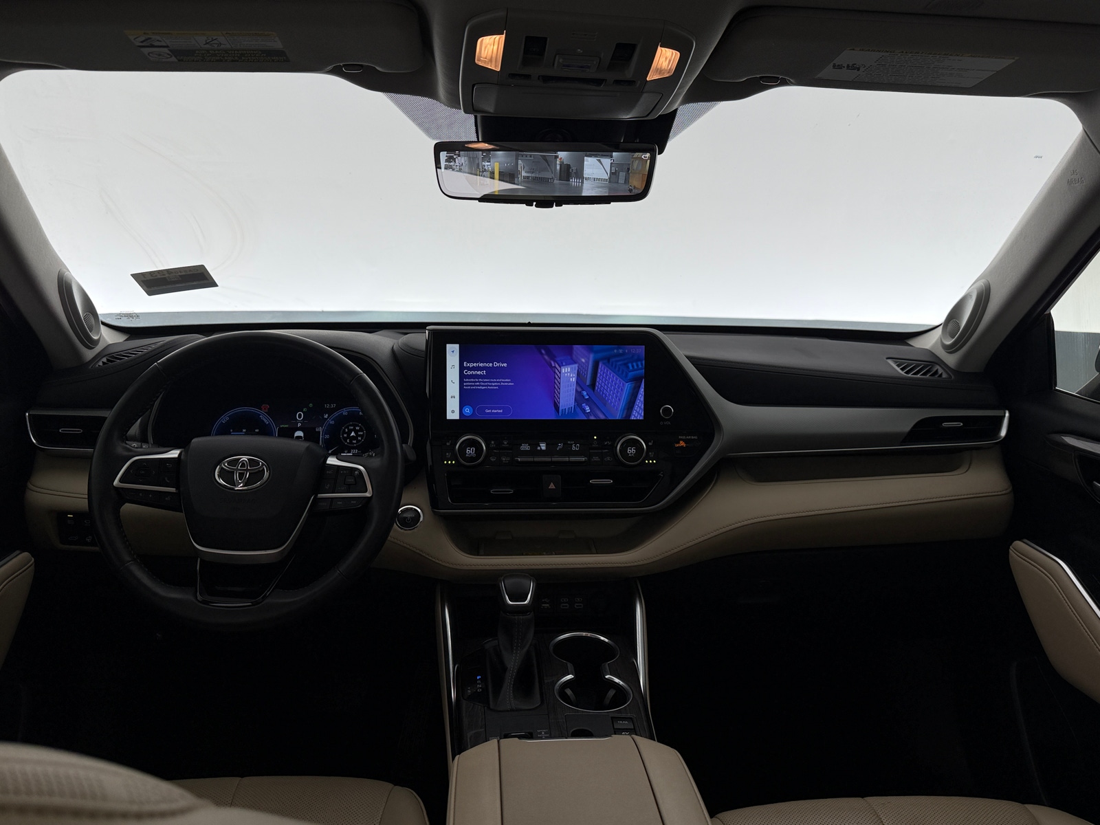Thumbnail: 2023 Toyota Highlander - 2