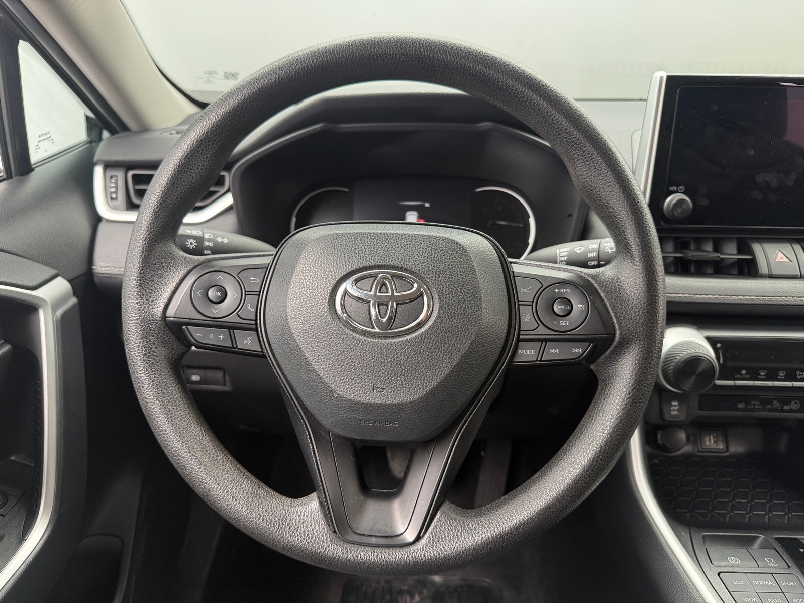 Thumbnail: 2025 Toyota RAV4 - 5