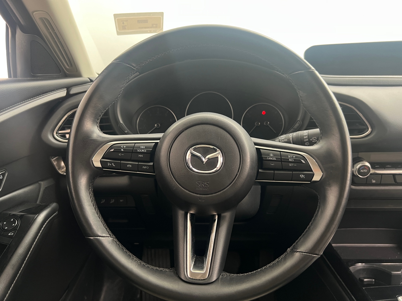Thumbnail: 2025 Mazda CX-30 - 4