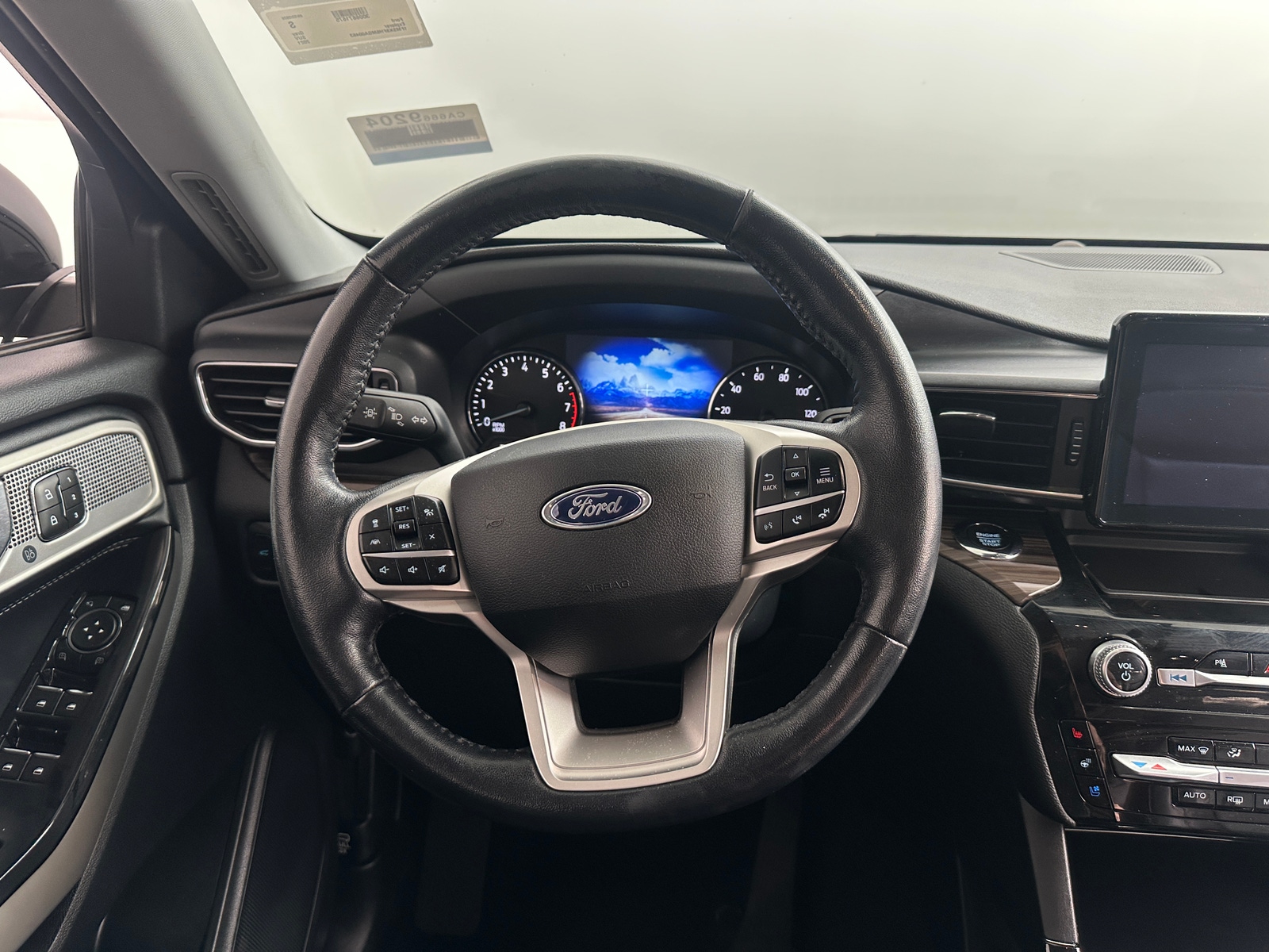 Thumbnail: 2021 Ford Explorer - 4