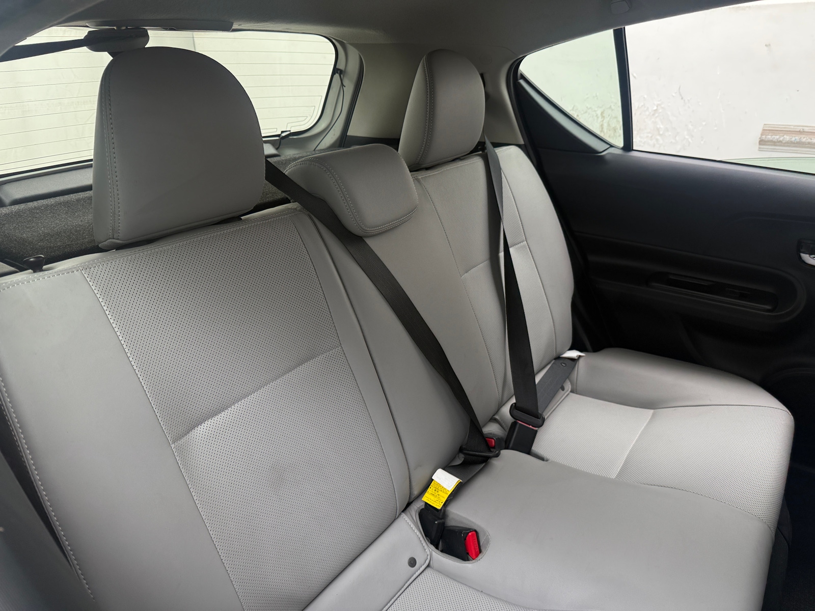 Thumbnail: 2018 Toyota Prius c - 6