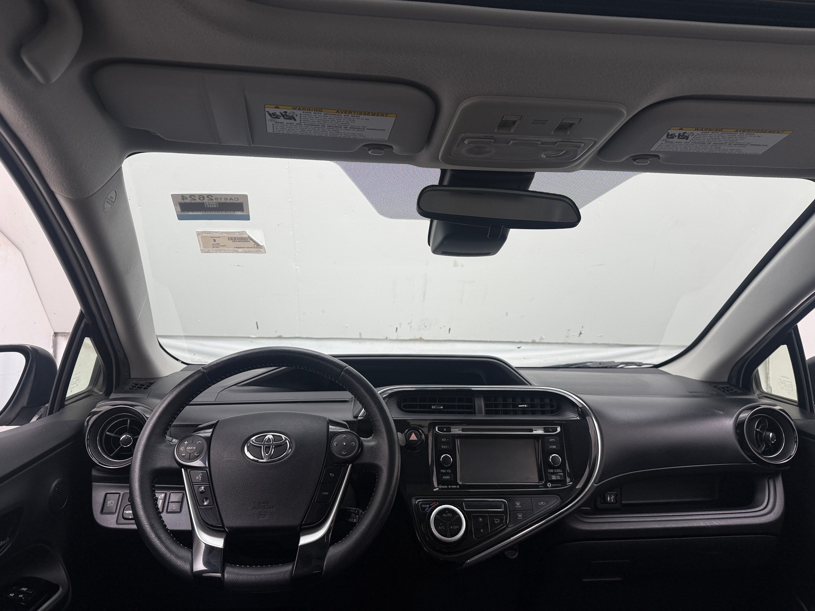 Thumbnail: 2018 Toyota Prius c - 3