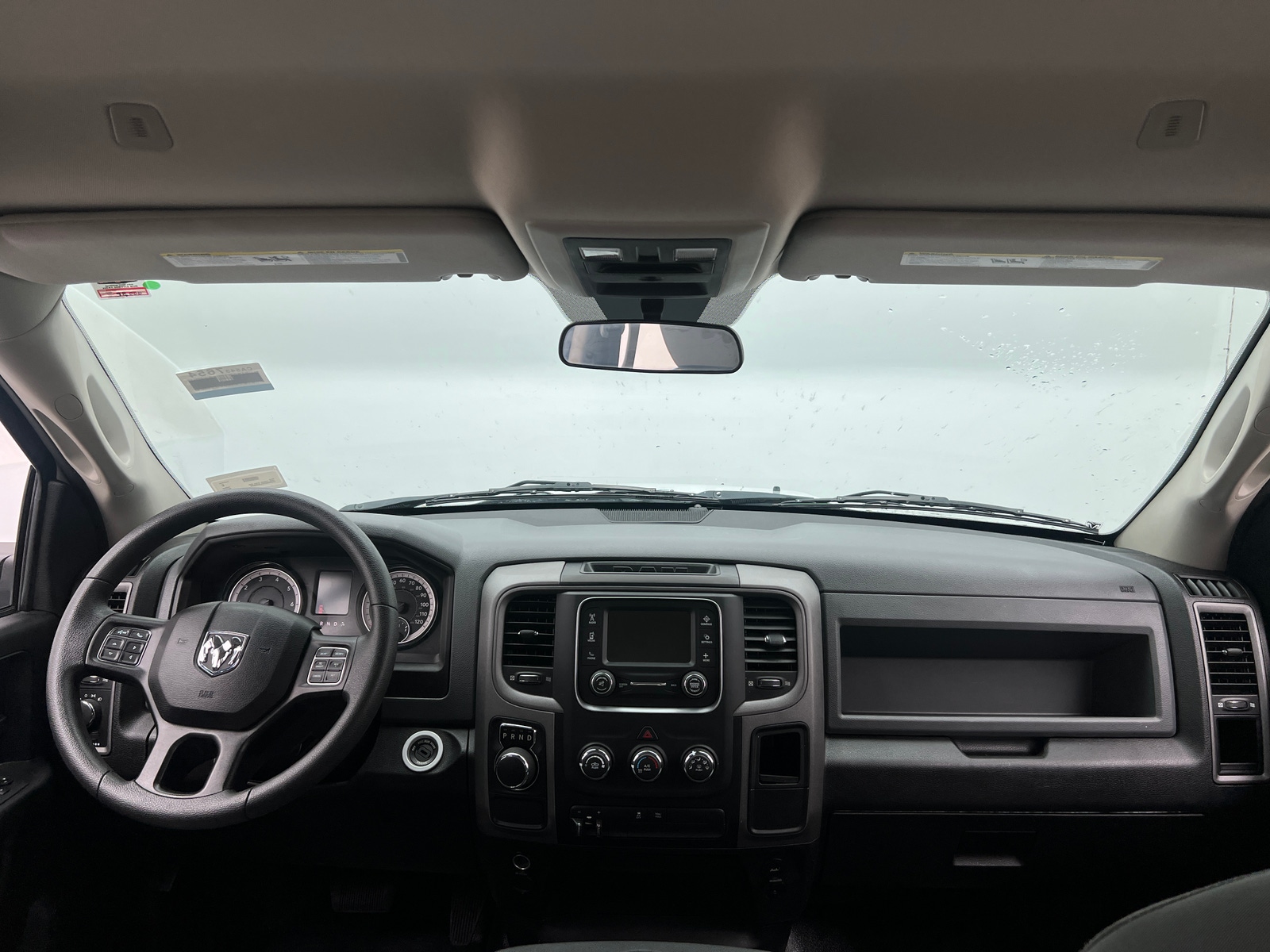 Thumbnail: 2020 RAM 1500 Classic - 3