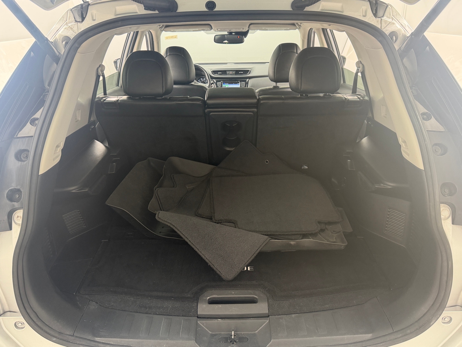 Thumbnail: 2017 Nissan Rogue - 6
