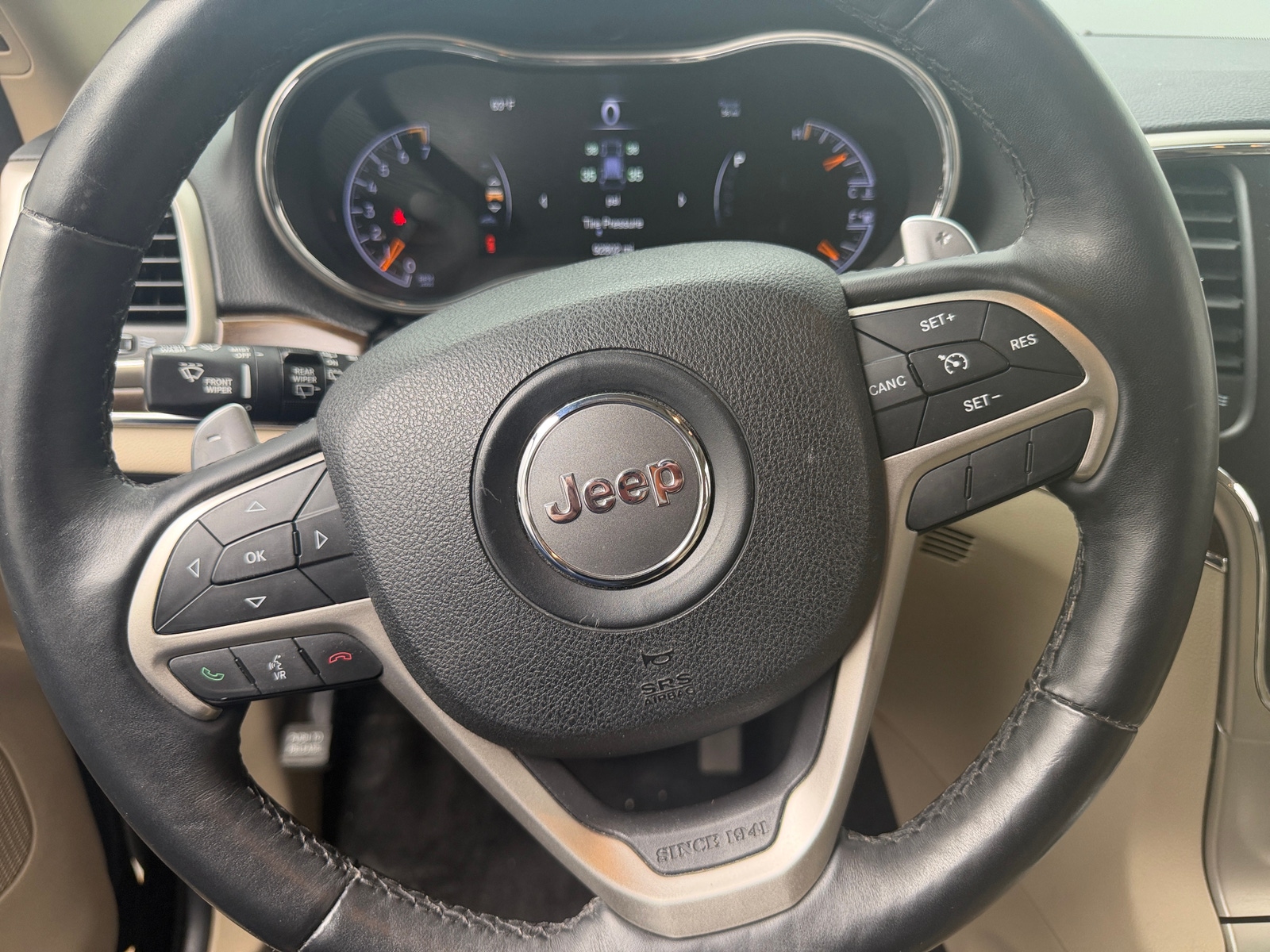 Thumbnail: 2015 Jeep Grand Cherokee - 4