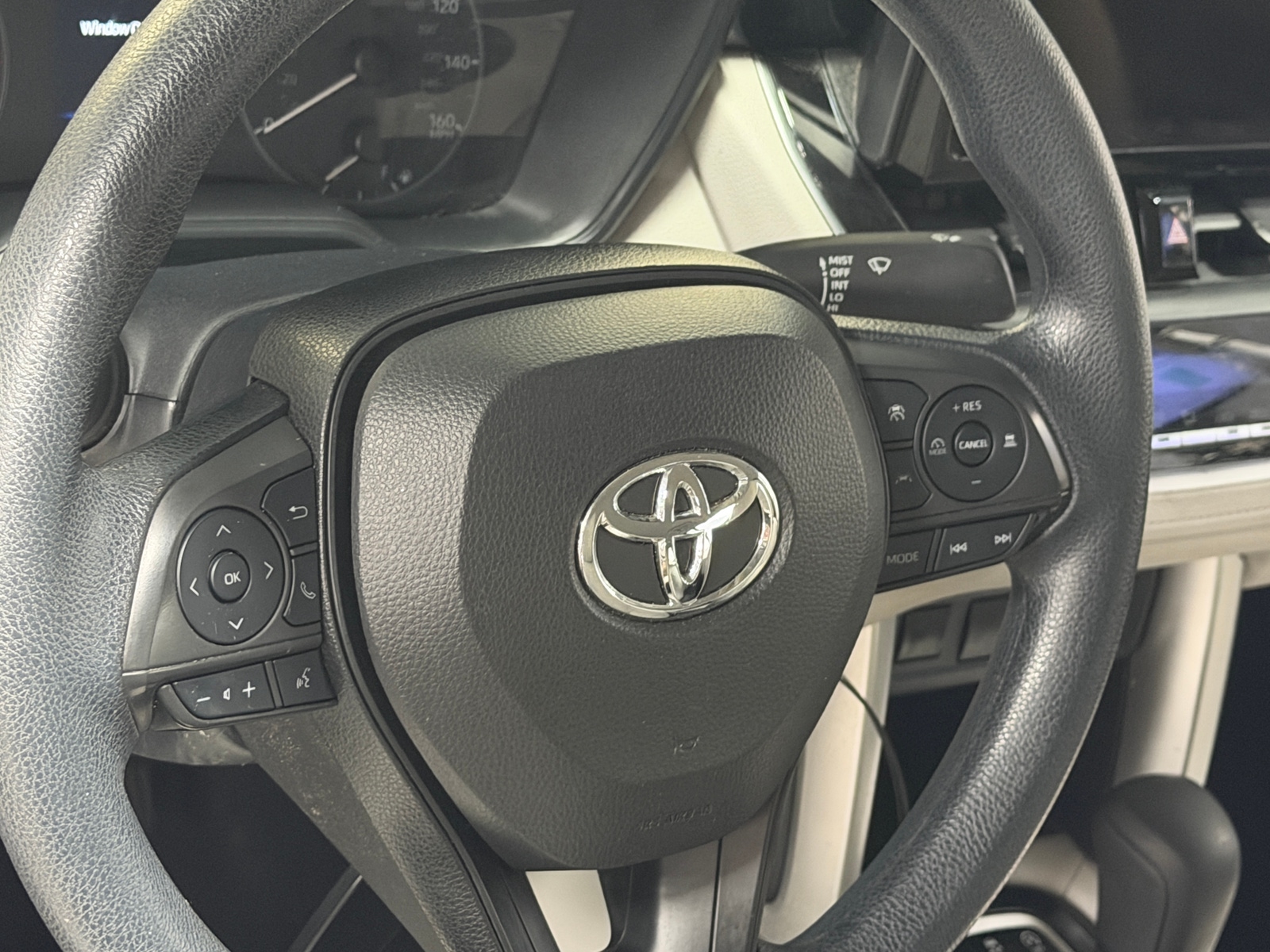 Thumbnail: 2023 Toyota Corolla Cross - 5