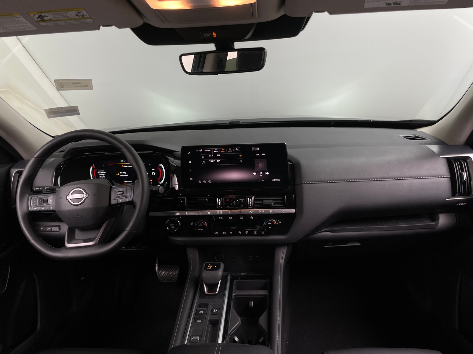 Thumbnail: 2026 Nissan Pathfinder - 2