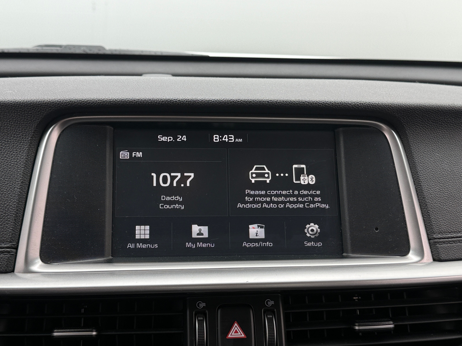 Thumbnail: 2020 Kia Optima - 4
