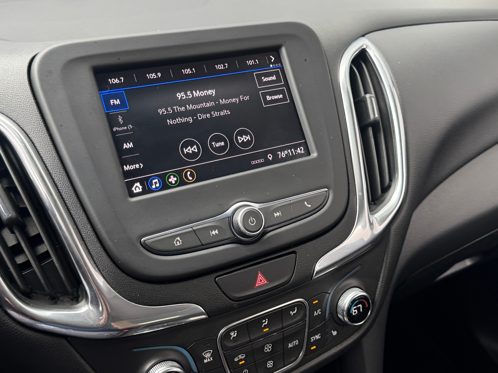 Thumbnail: 2020 Chevrolet Equinox - 4