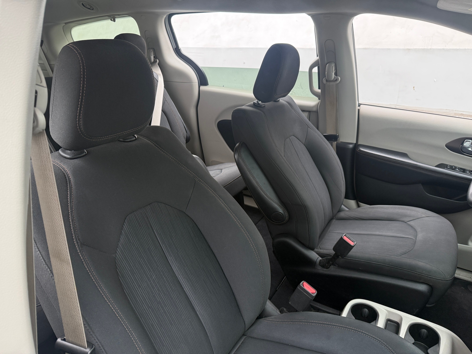 Thumbnail: 2019 Chrysler Pacifica - 2