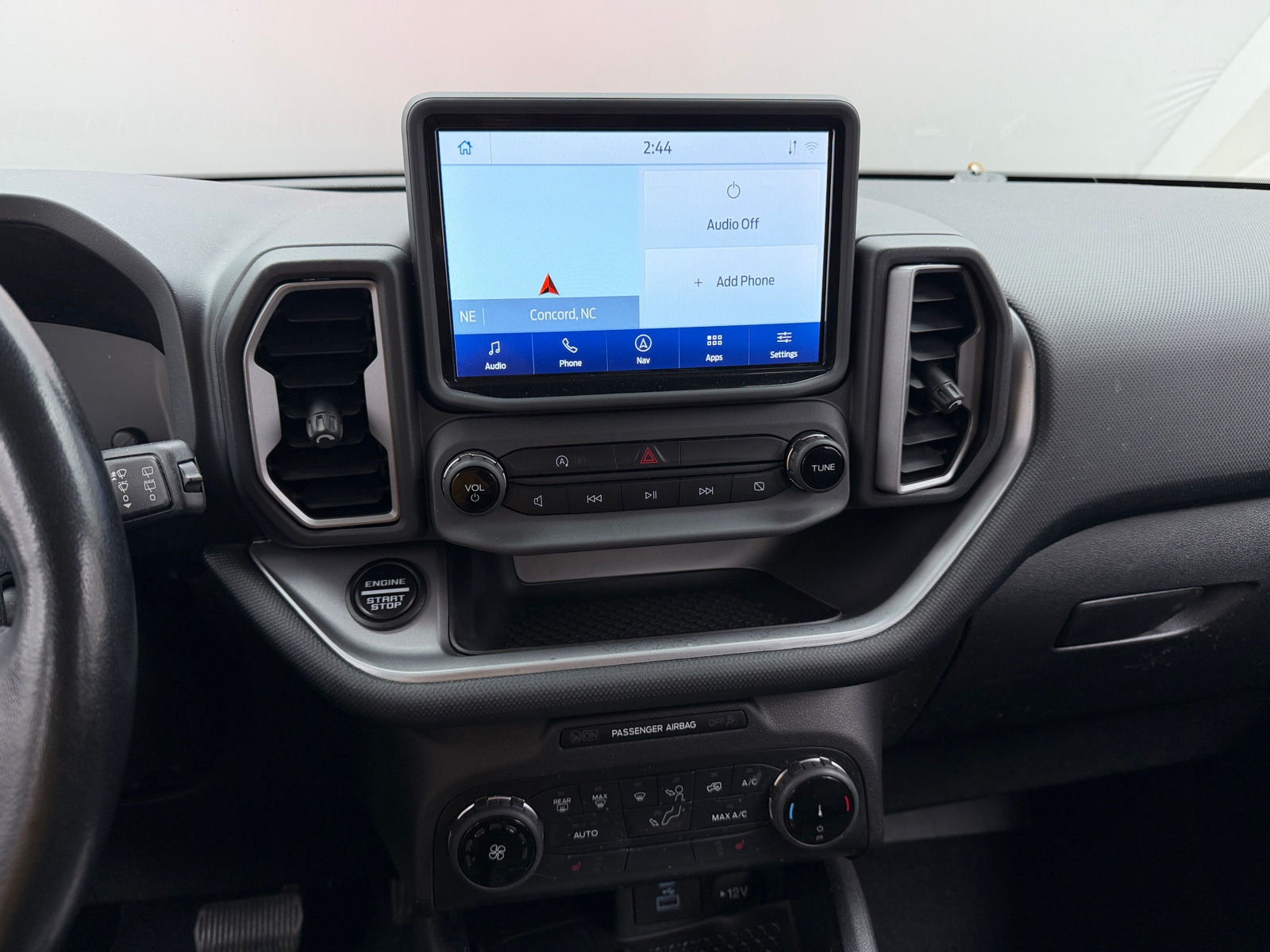 Thumbnail: 2022 Ford Bronco Sport - 4