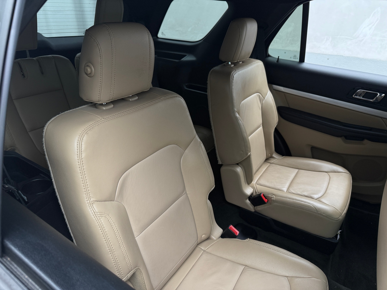 Thumbnail: 2016 Ford Explorer - 5