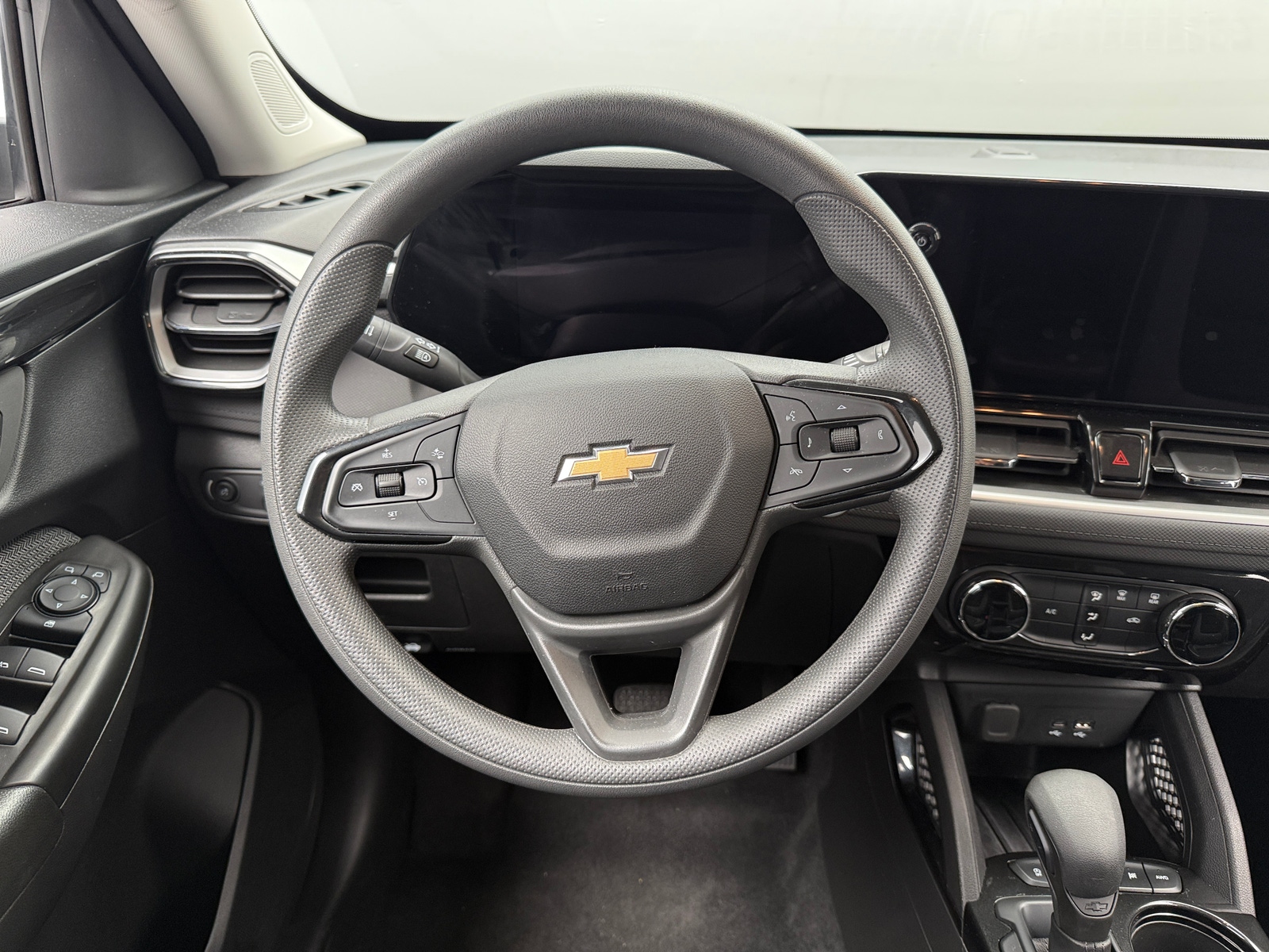 Thumbnail: 2026 Chevrolet TrailBlazer - 5