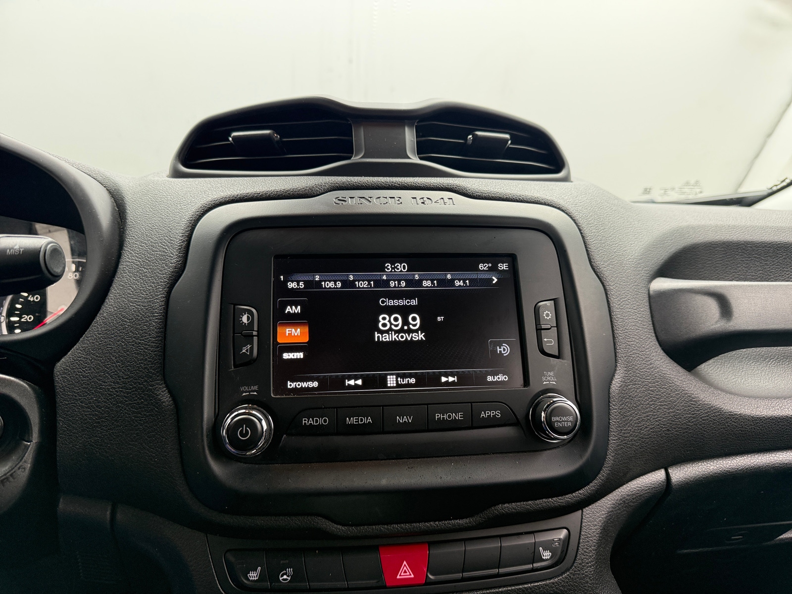 Thumbnail: 2017 Jeep Renegade - 3