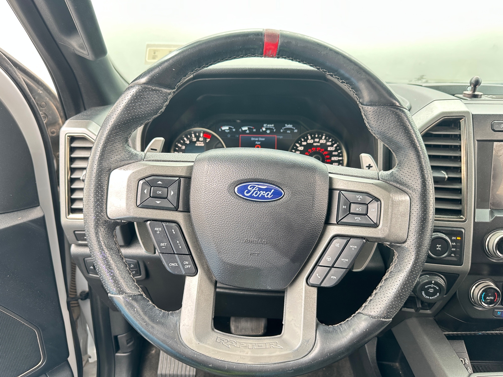 Thumbnail: 2020 Ford Econoline - 4