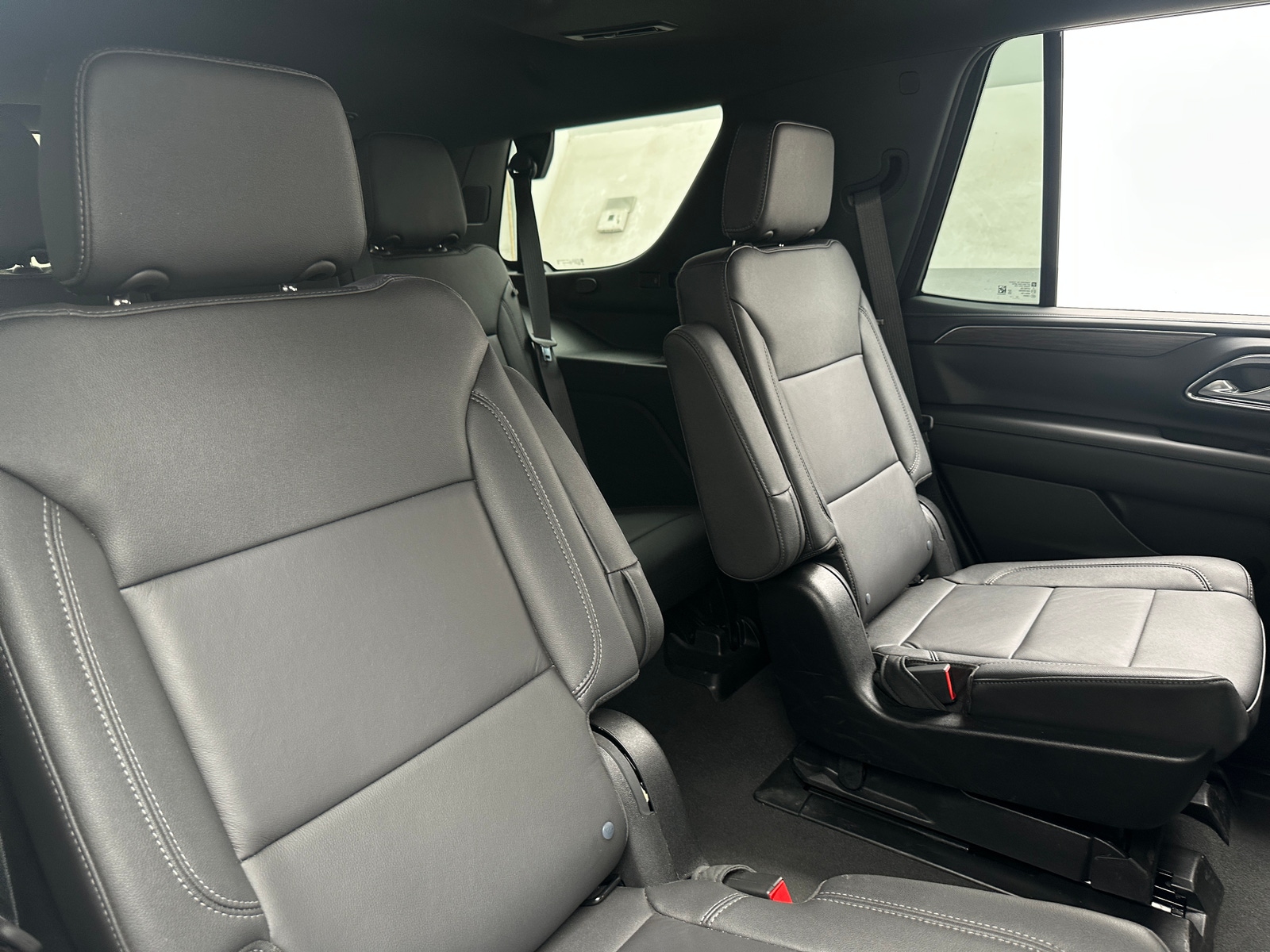 Thumbnail: 2023 Chevrolet Tahoe - 5