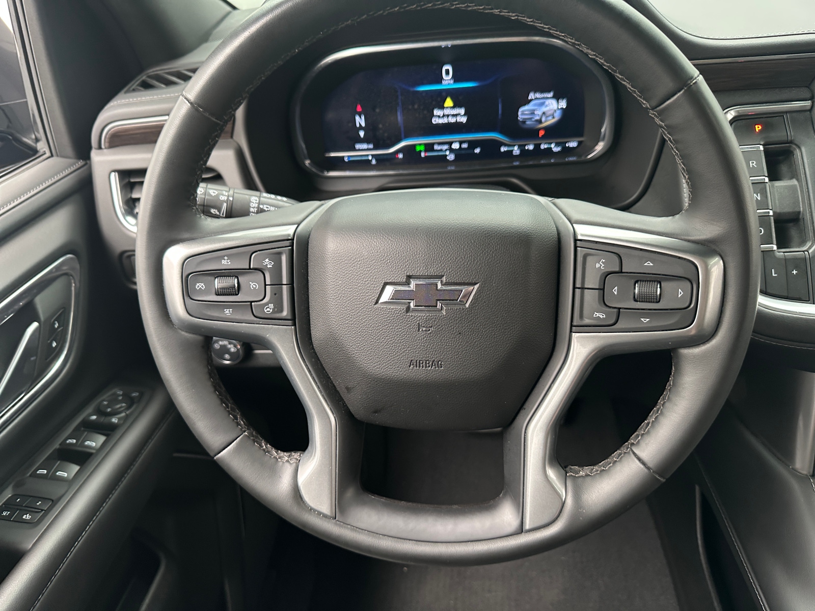Thumbnail: 2023 Chevrolet Tahoe - 4