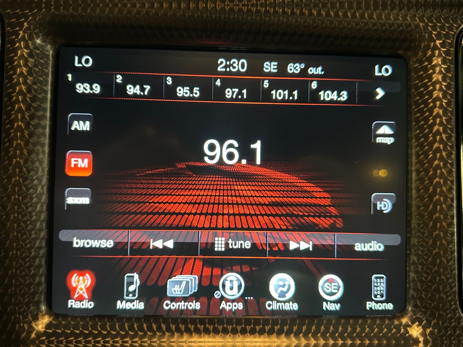 Thumbnail: 2015 Dodge Challenger - 2