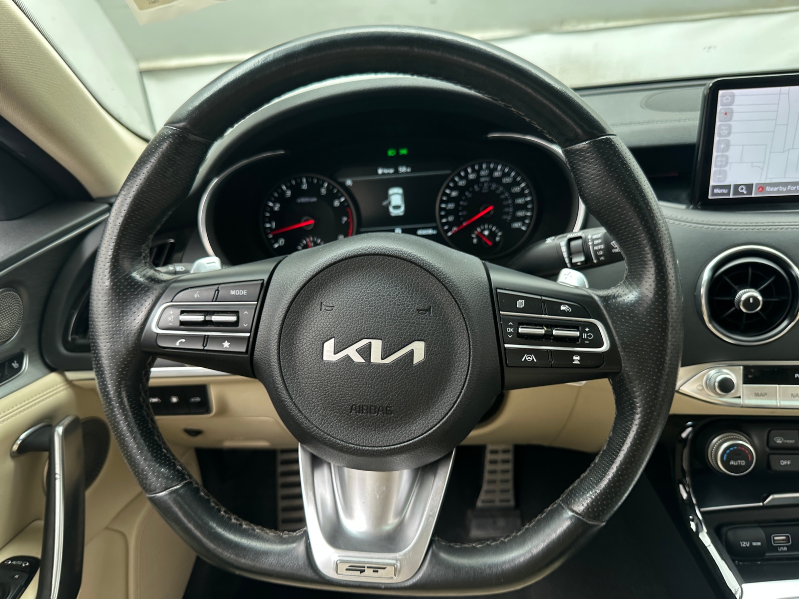Thumbnail: 2023 Kia Stinger - 4